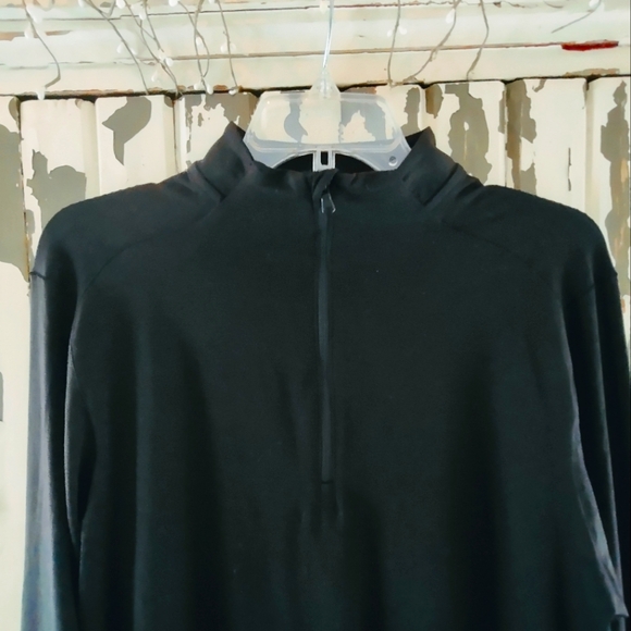 BLACK ZIP NECK MEDIUM OLD NAVY ACTIVE WITH 4-WAY STRETCH - Picture 3 of 6